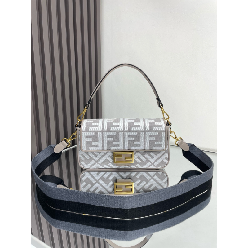 Fendi Classic Tasche Baguette