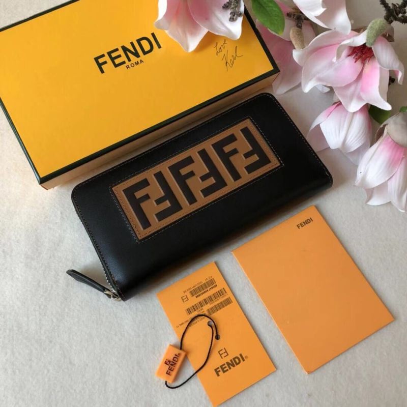 Fendi Zippy Wallet 