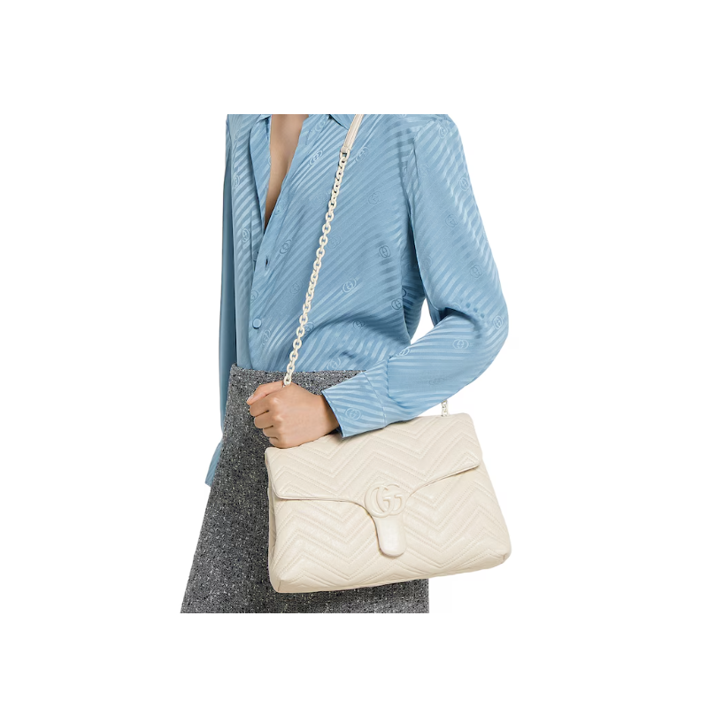 Mittelgro&szlig;e GG Marmont Schultertasche